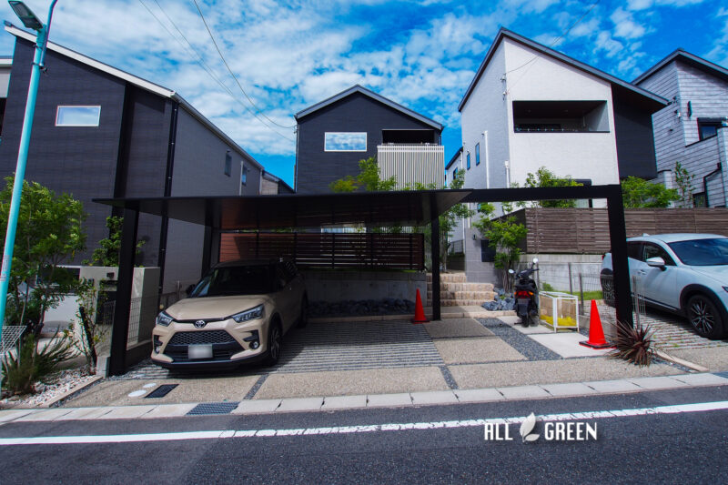愛知県名古屋市　ナチュラルからモダンへ！ファサードのリフォームで雰囲気が変わったオープン外構